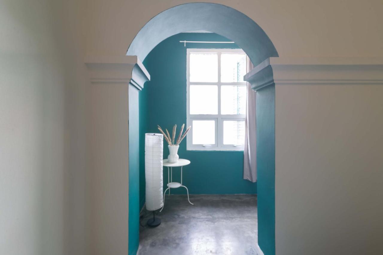 Chambre Lits Jumeaux avec Salle de Bains Commune