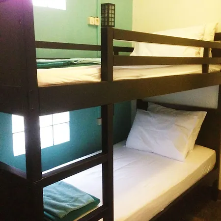 Wonderloft Hostel Kota Tua-3